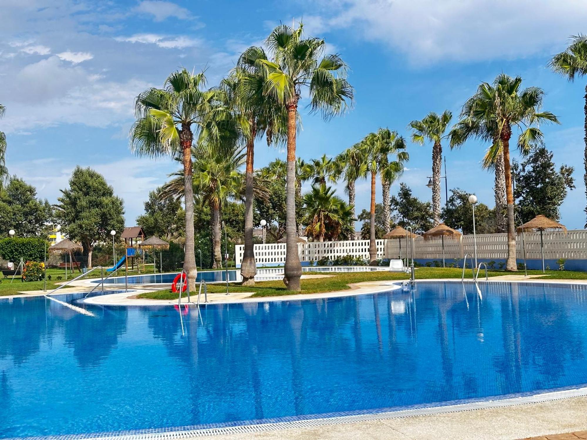 Luxurious Spacious Three Bedroom Apartment On Beachfront Almerimar Luaran gambar